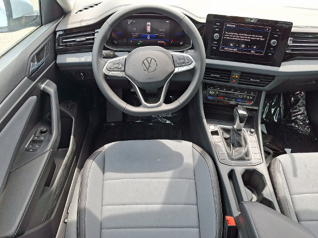 New 2026 Volkswagen Jetta SE FWD image 7
