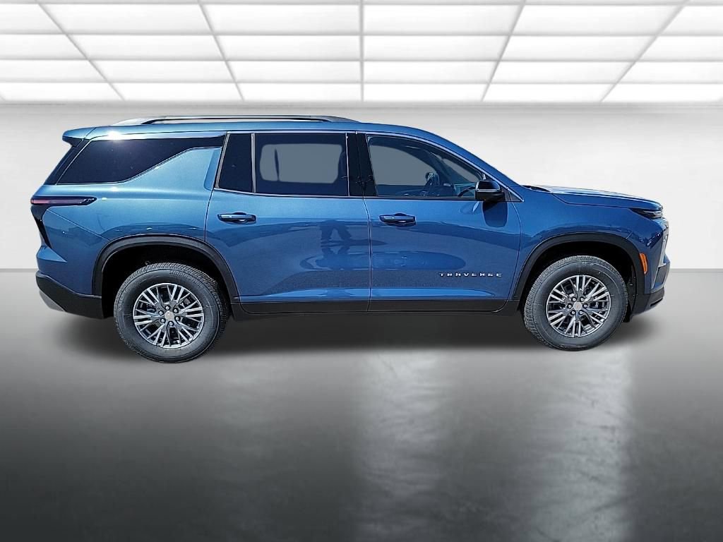 New 2026 Chevrolet Traverse LT w/ Driver Confidence Package AWD/4WD image 6