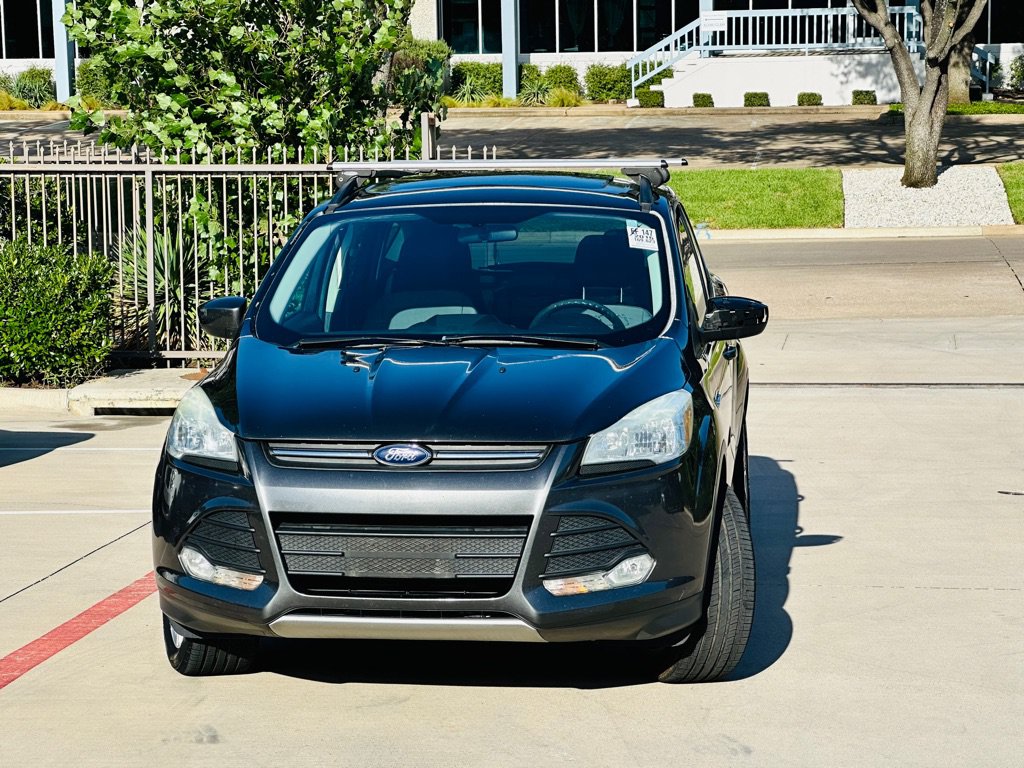 Used 2016 Ford Escape SE w/ Equipment Group 201A AWD/4WD image 2