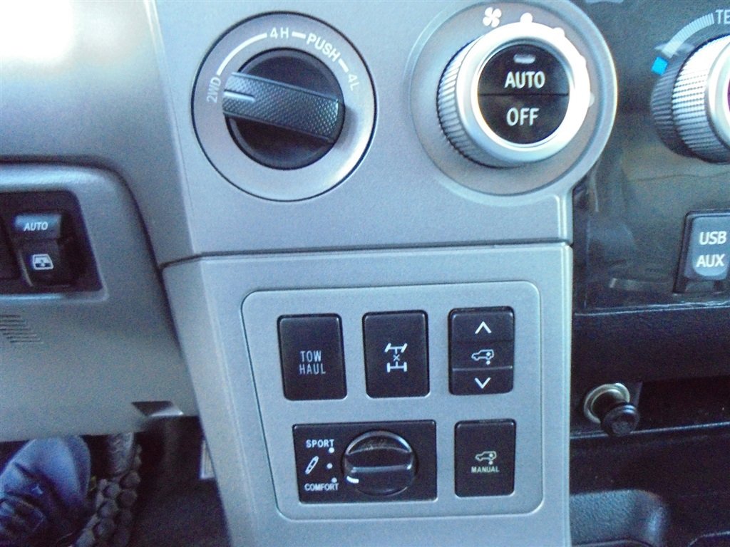 Used 2012 Toyota Sequoia Platinum image 36