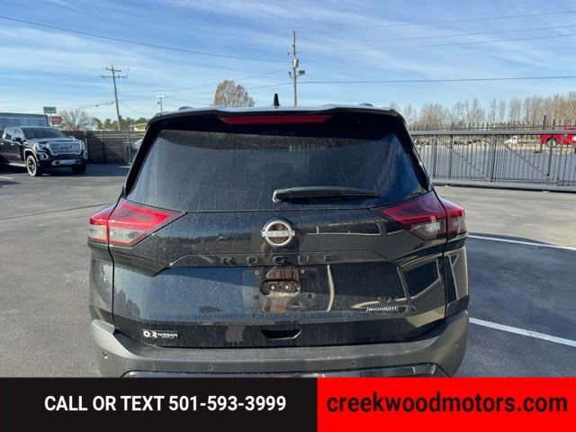 Used 2023 Nissan Rogue SV w/ SV Premium B Package image 9