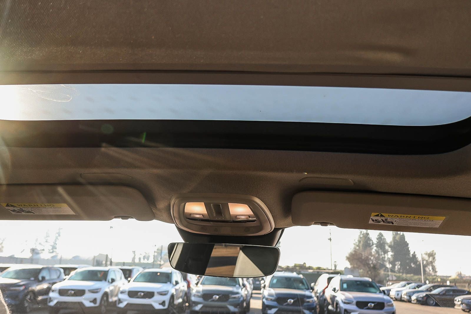 Used 2023 Volvo XC40 B5 Ultimate w/ Protection Package Premier image 24