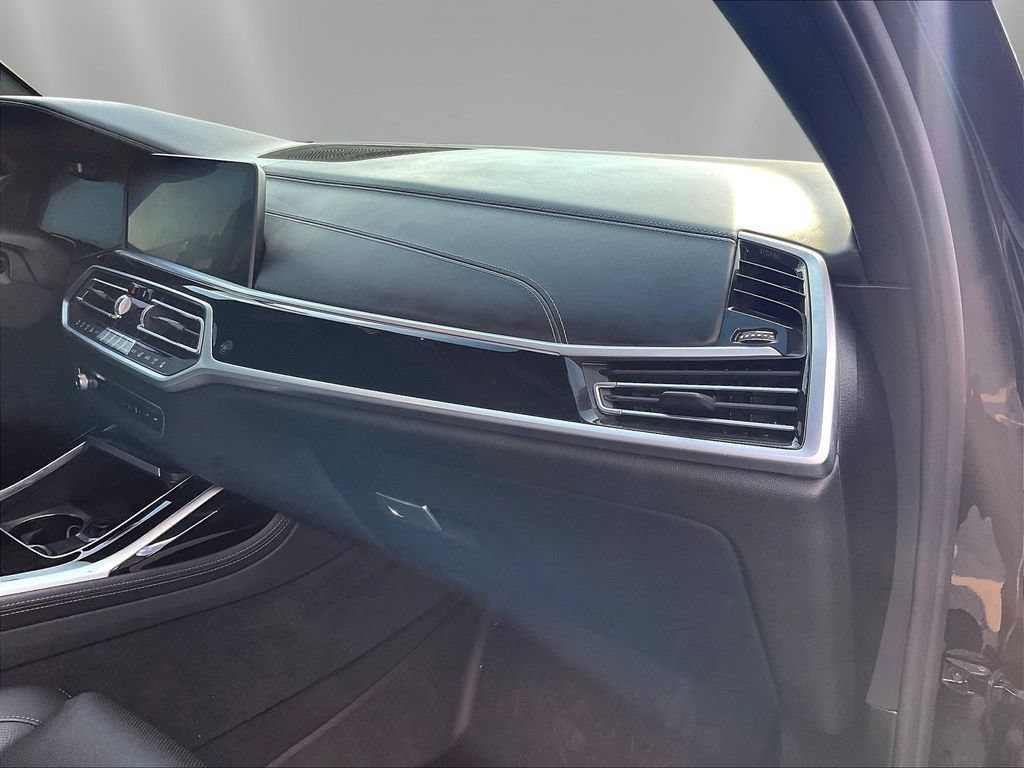 Used 2021 BMW ALPINA XB7 AWD/4WD image 25