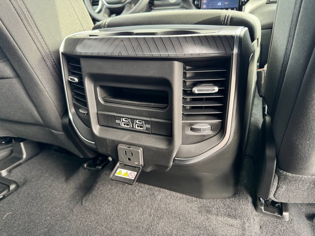 New 2026 RAM 1500 Big Horn AWD/4WD image 14