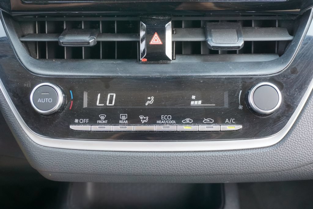 Used 2024 Toyota Corolla LE FWD image 10
