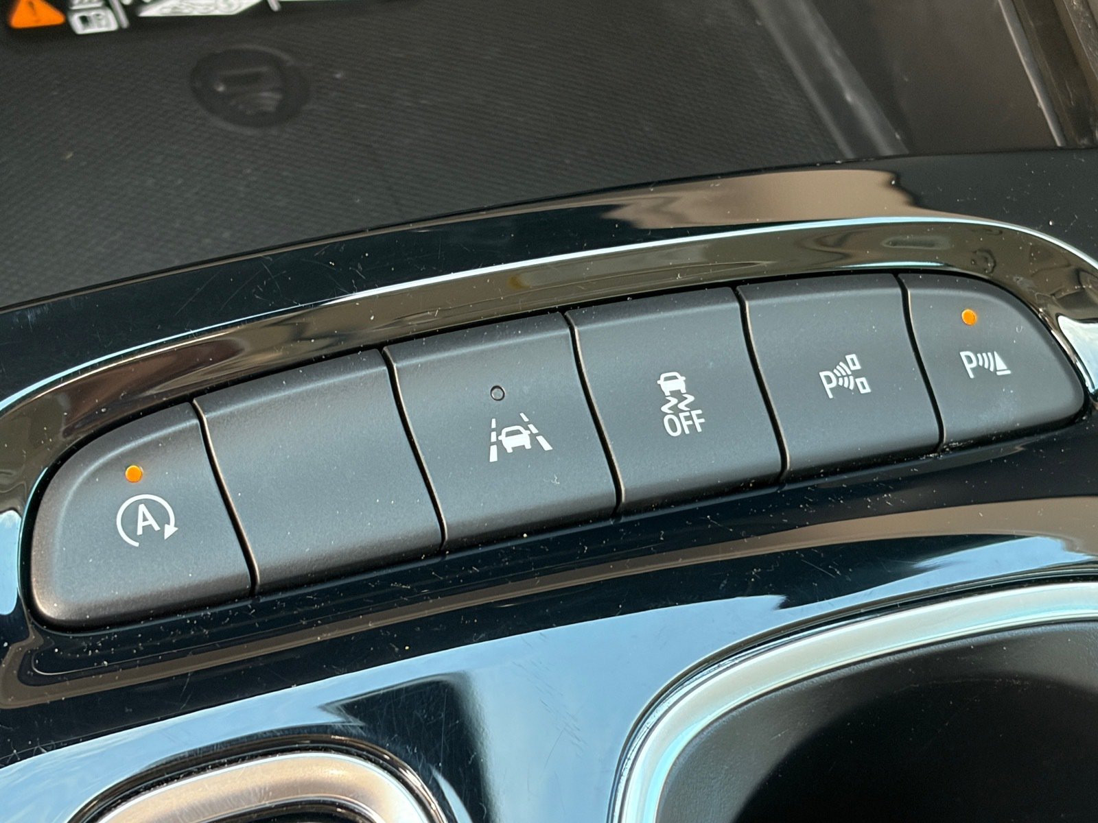 Used 2021 Buick Envision Avenir w/ Technology Package II FWD image 29