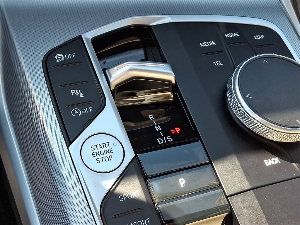 Used 2023 BMW 230i xDrive Coupe w/ Premium Package image 16