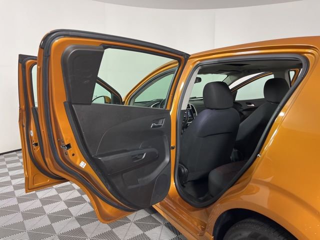Used 2017 Chevrolet Sonic LT w/ Fun and Sun Package image 40