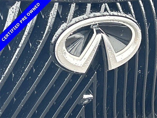 Used 2025 INFINITI QX80 Sensory image 10