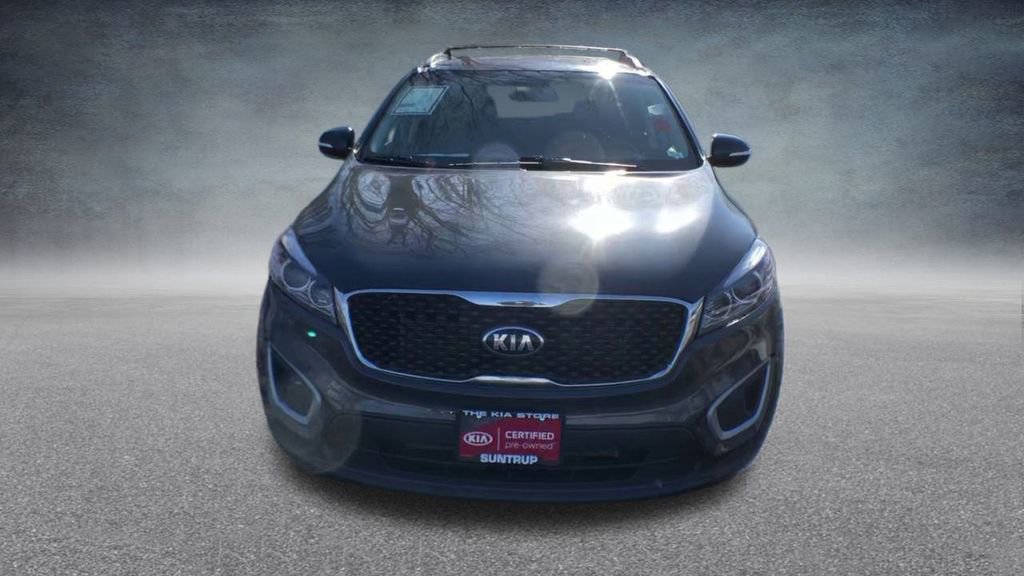 Used 2018 Kia Sorento LX image 6