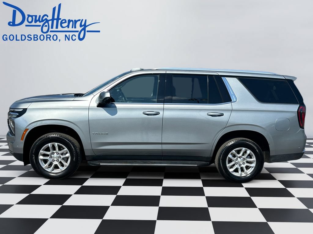 Used 2025 Chevrolet Tahoe LT AWD/4WD image 2