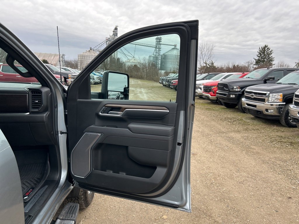 Certified 2025 Chevrolet Silverado 2500 High Country w/ High Country Premium Package image 25