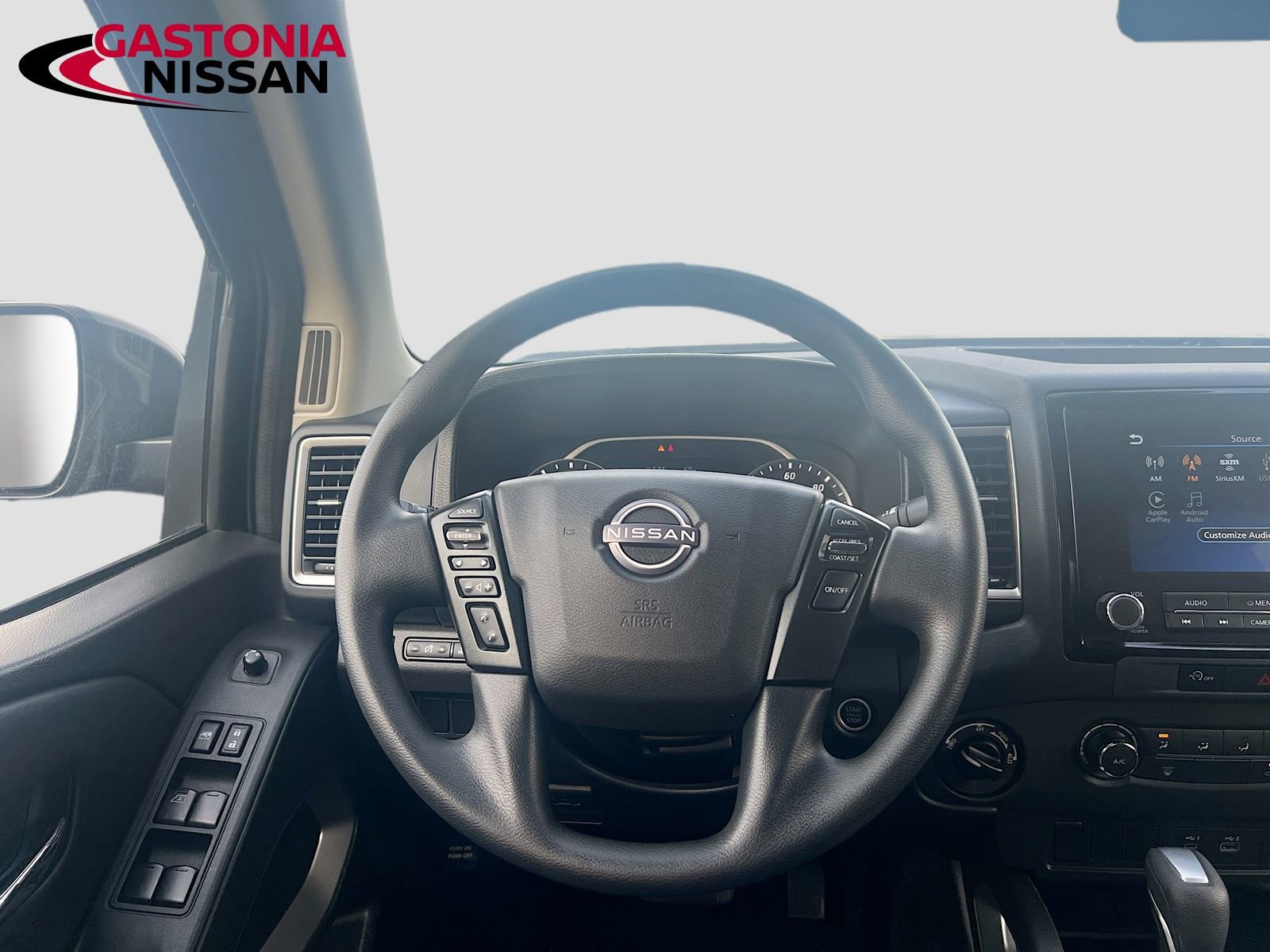 Used 2023 Nissan Frontier SV image 27