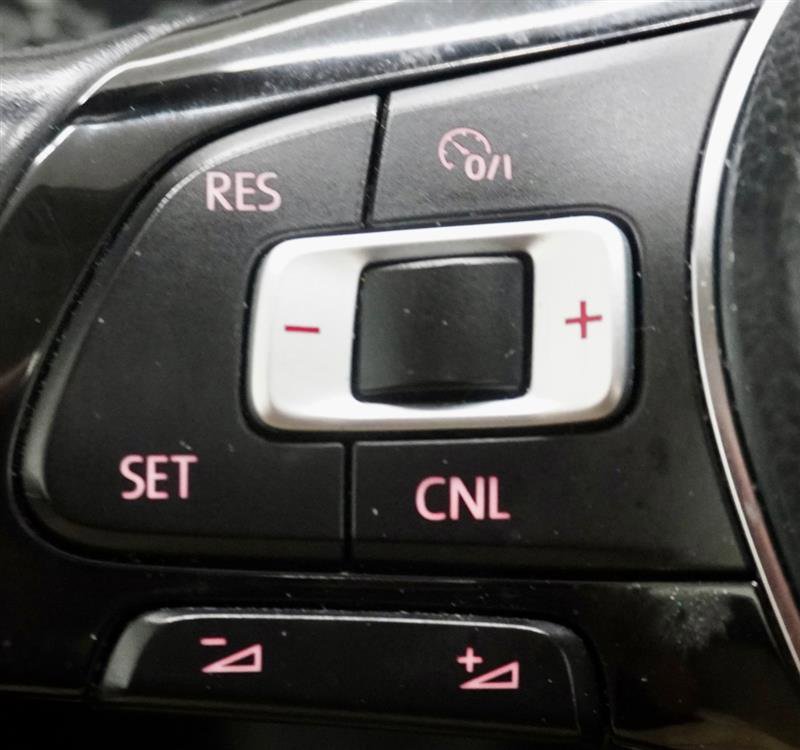 Used 2017 Volkswagen Jetta SE FWD image 29