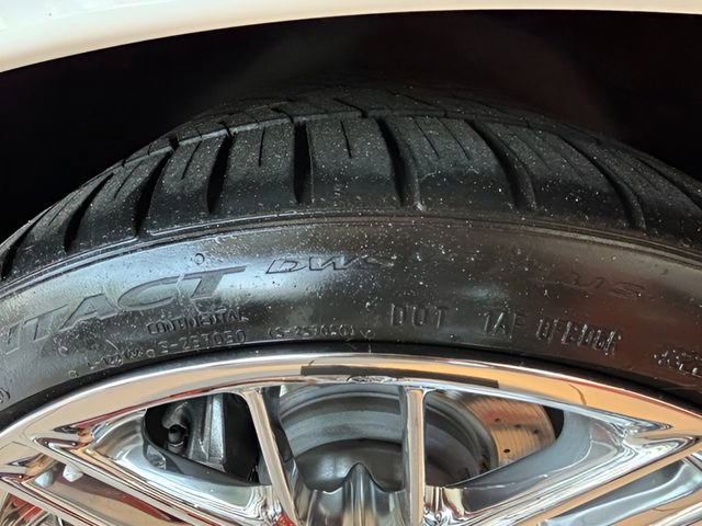 Used 2013 Chevrolet Corvette 427 w/ 1SC Preferred Equipment Group image 18