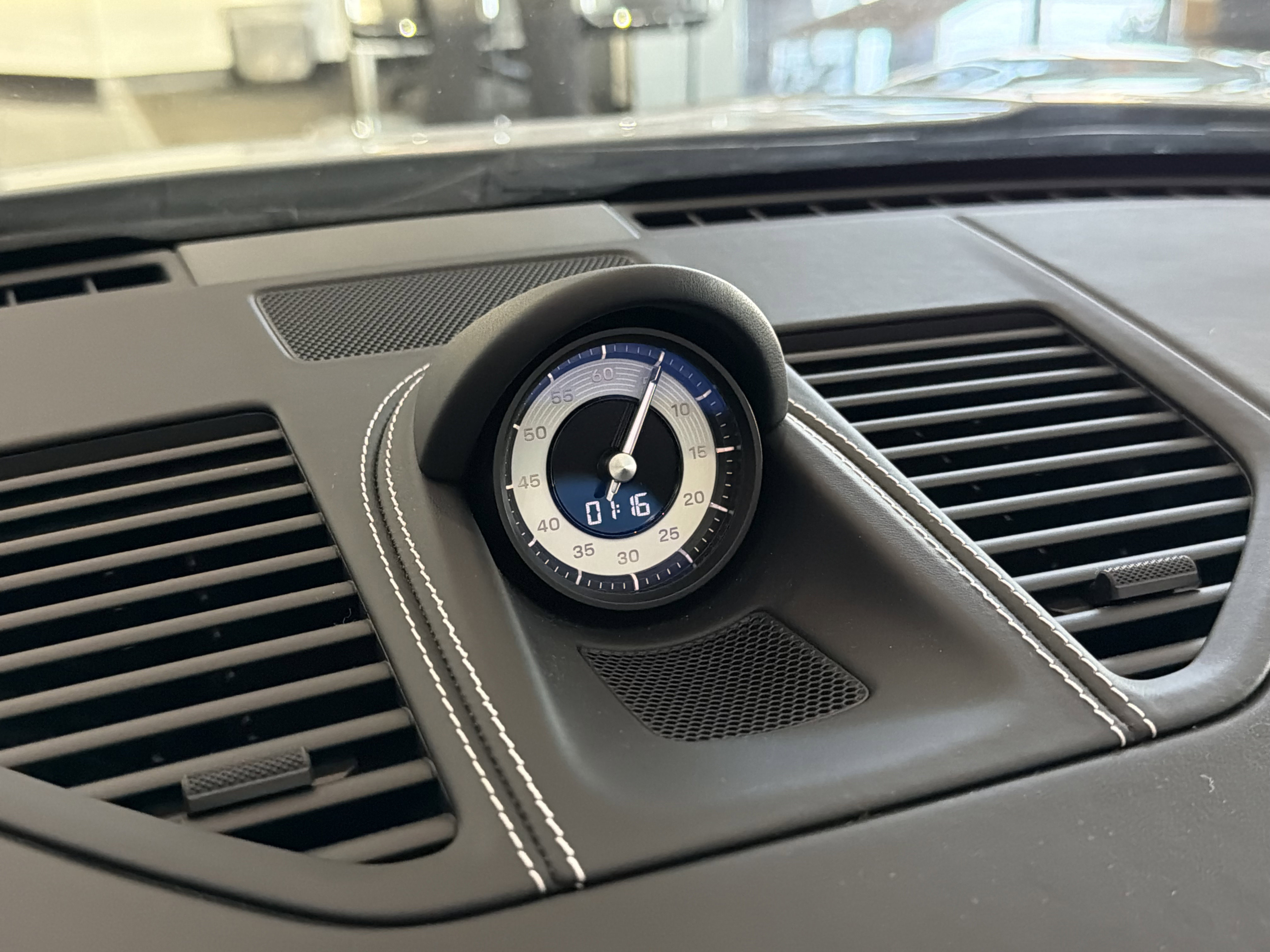 Certified 2024 Porsche 911 Targa 4 GTS image 49