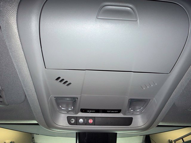 Used 2024 Chevrolet Equinox LT FWD image 29
