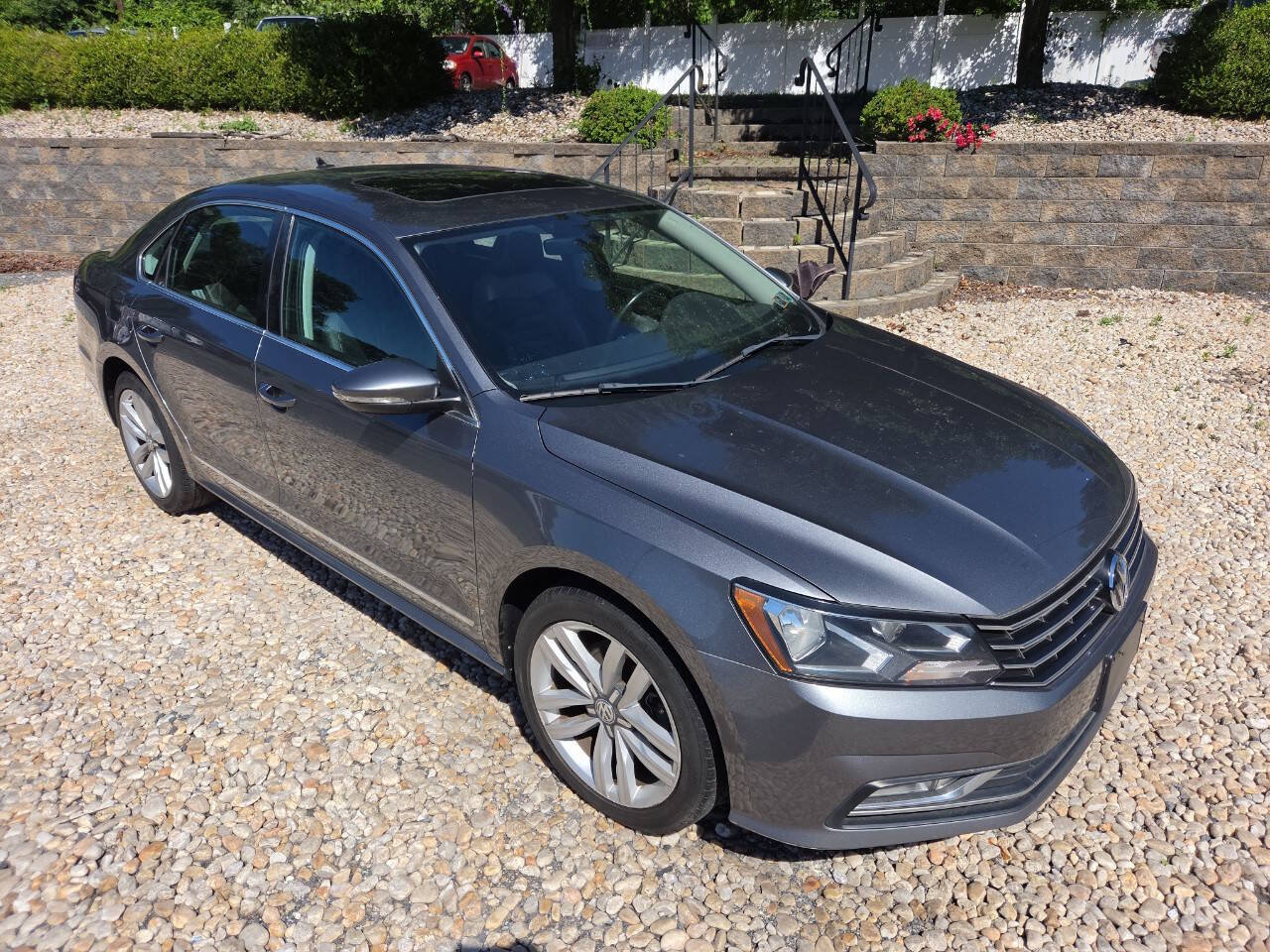 Used 2016 Volkswagen Passat 1.8T FWD image 33