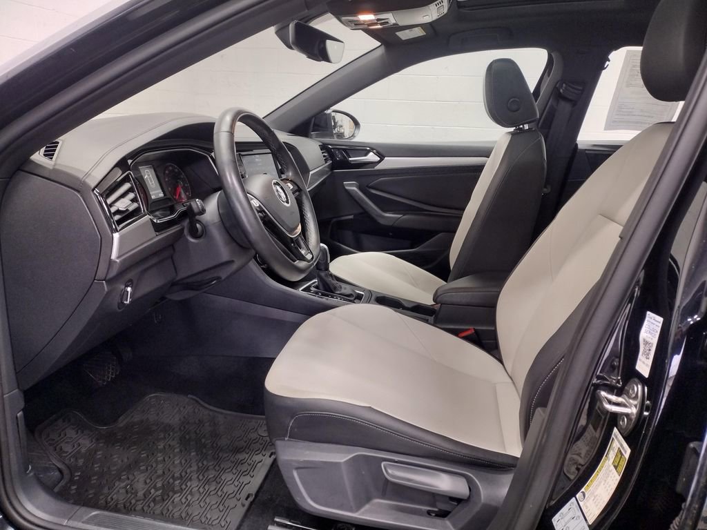 Used 2021 Volkswagen Jetta R-Line image 23