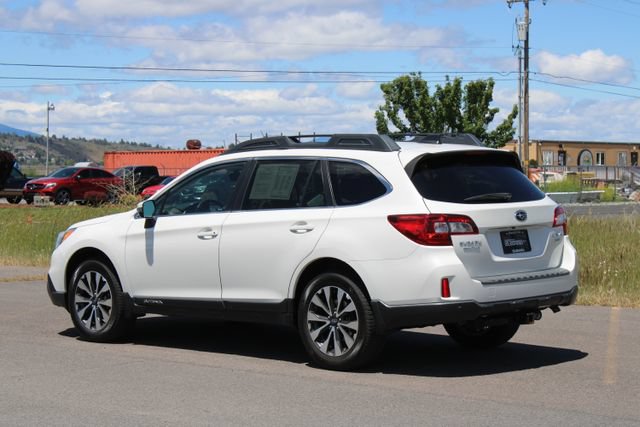 Used 2017 Subaru Outback 3.6R Limited AWD/4WD image 4