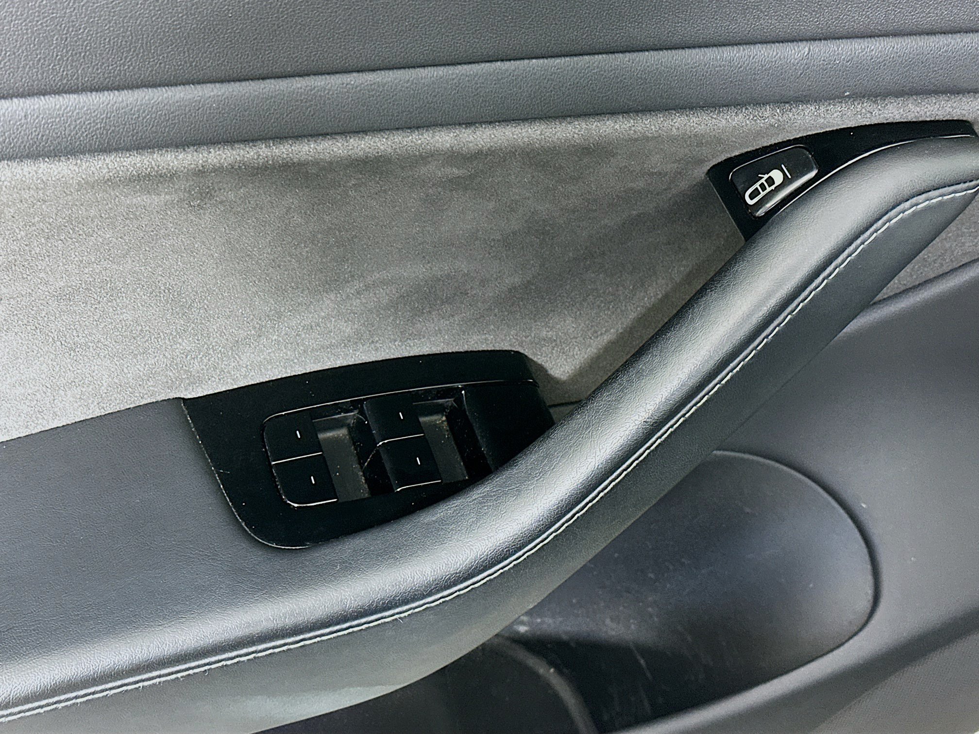 Used 2019 Tesla Model 3 Standard Range RWD image 15