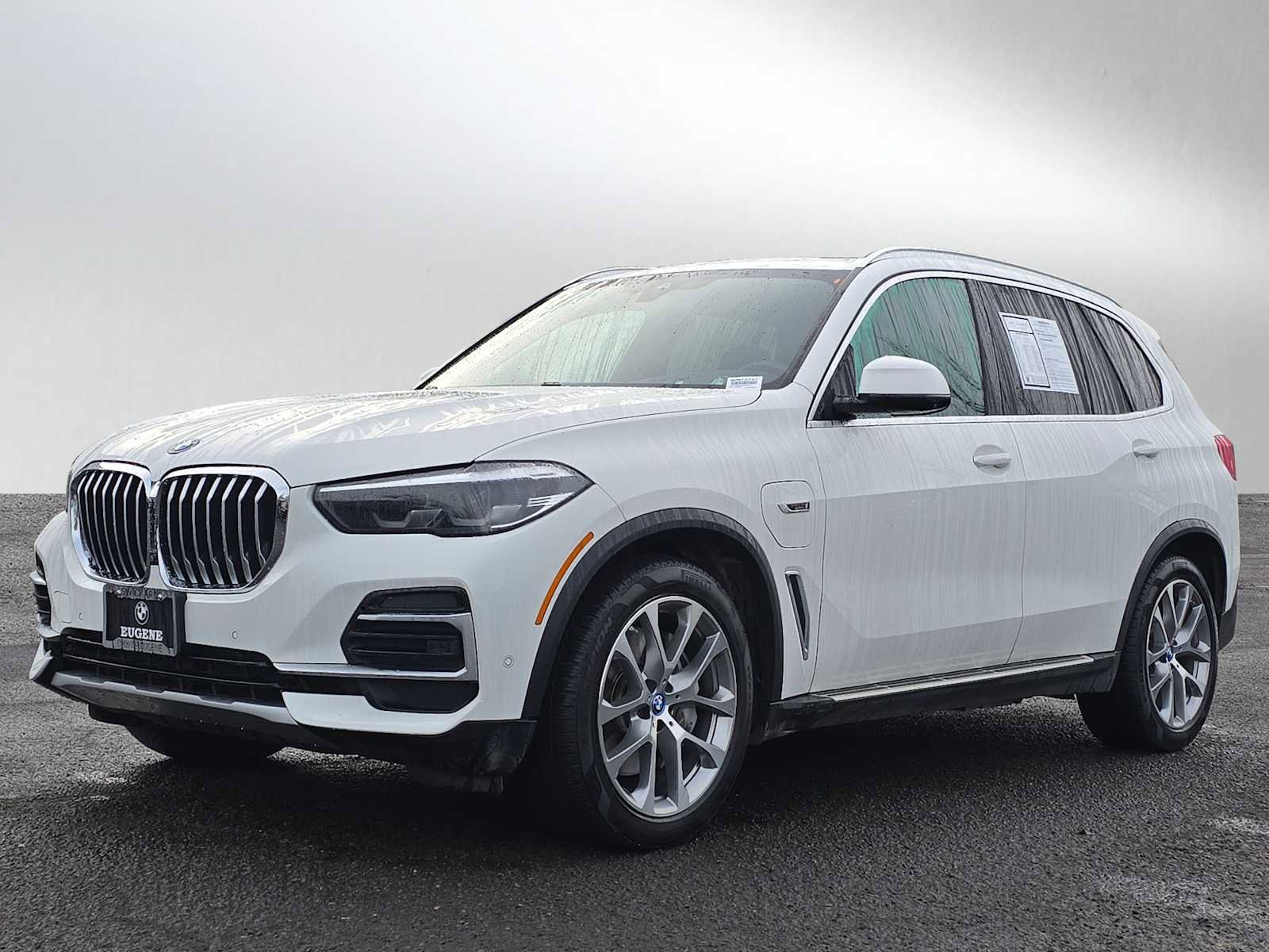 Used 2023 BMW X5 xDrive45e w/ Climate Comfort Package image 7
