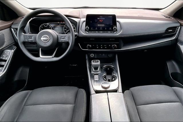 Used 2023 Nissan Rogue S image 7