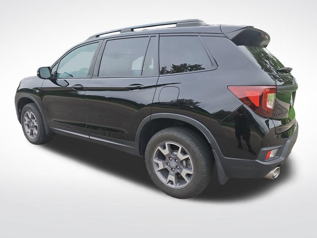 Used 2022 Honda Passport TrailSport image 3