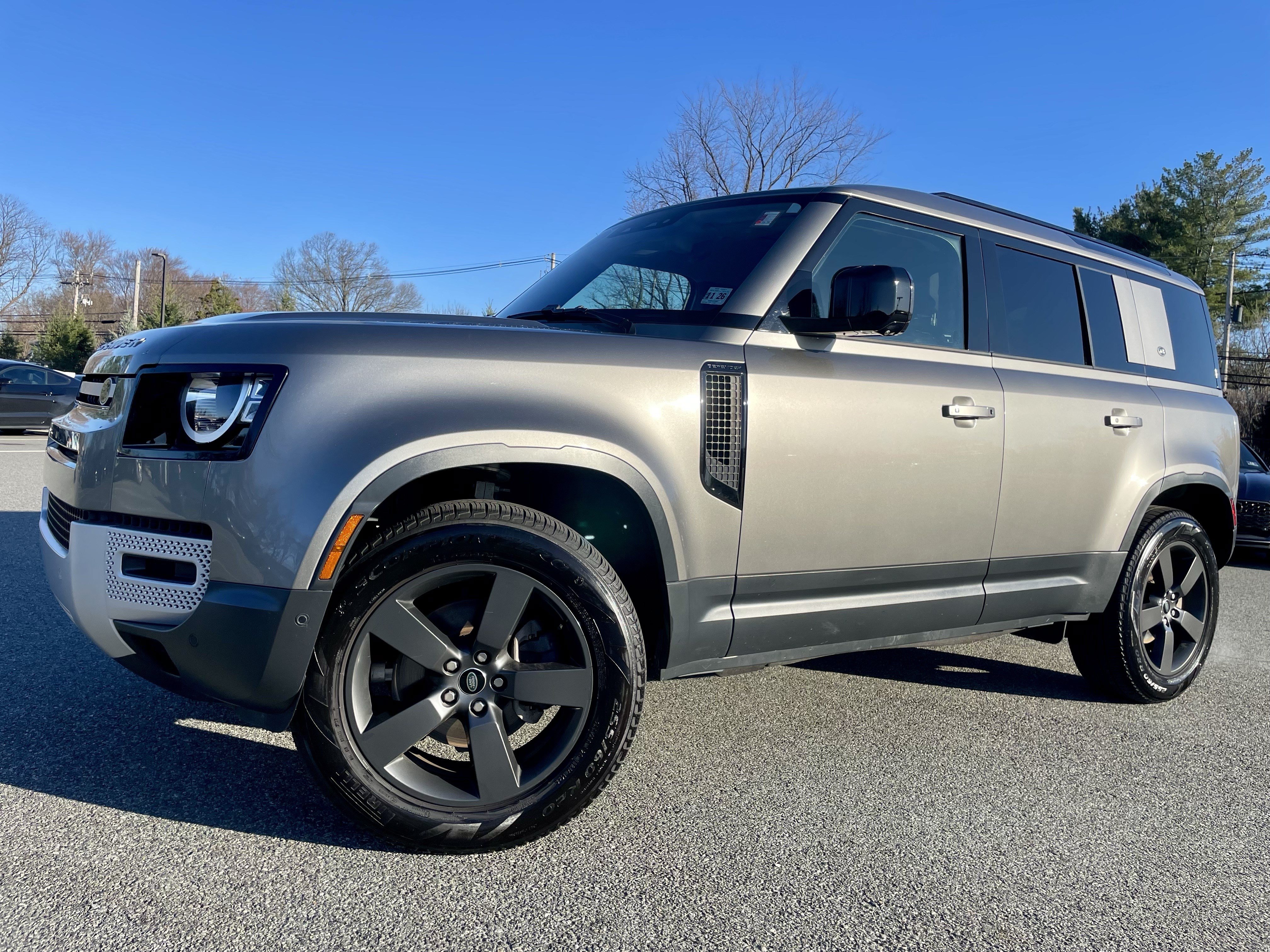 Used 2022 Land Rover Defender 110 S AWD/4WD image 36