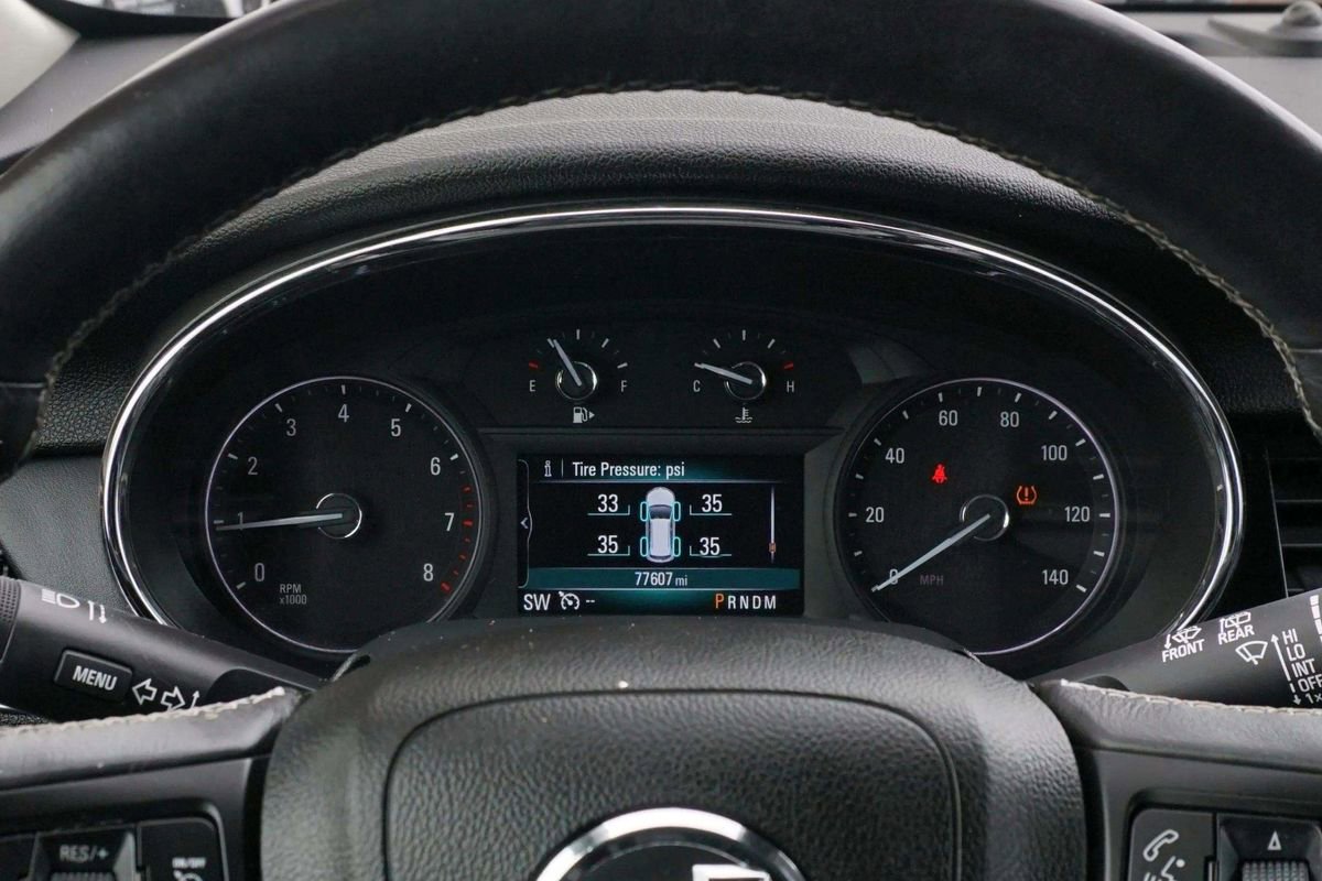 Used 2017 Buick Encore Essence image 28