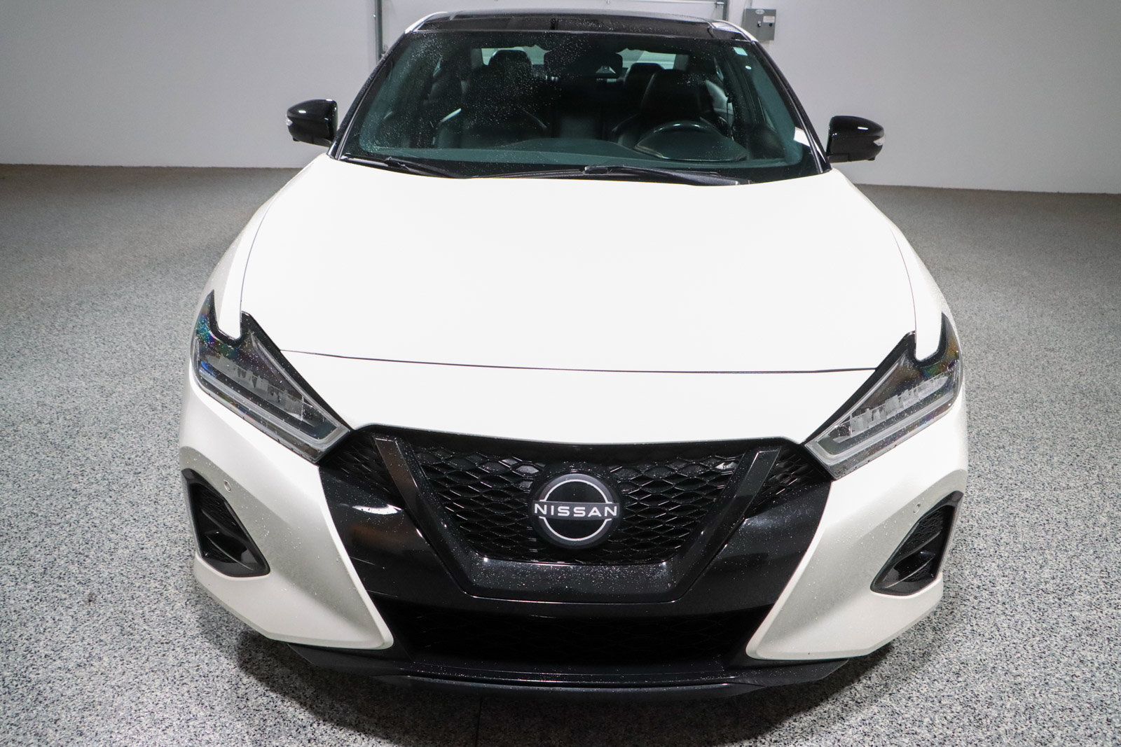 Used 2023 Nissan Maxima SR w/ Sport Mat Group FWD image 4