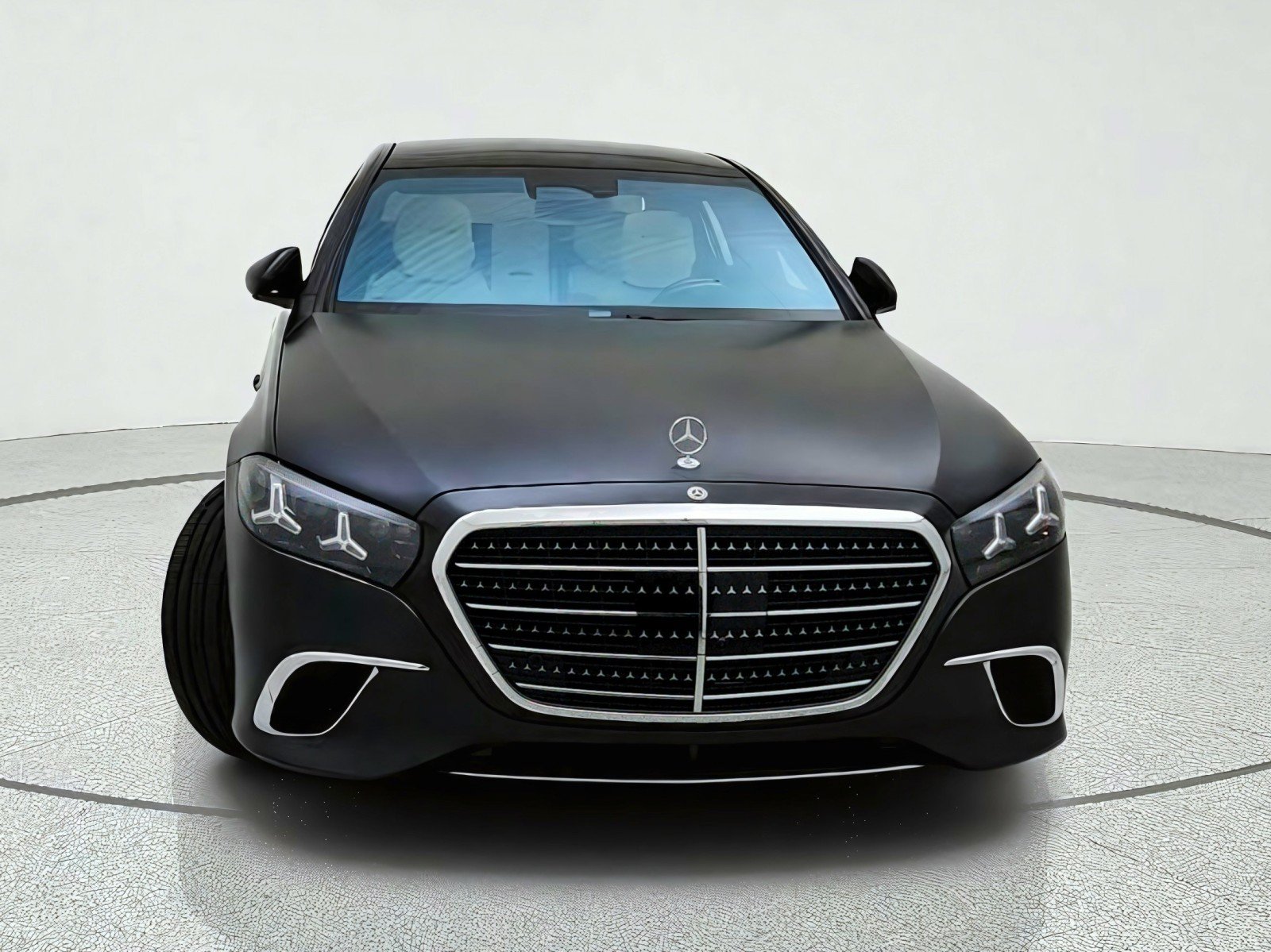 New 2027 Mercedes-Benz S 580 4MATIC Sedan image 3