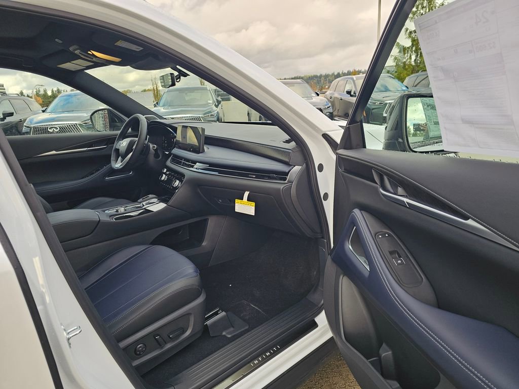 New 2026 INFINITI QX60 Sport image 12