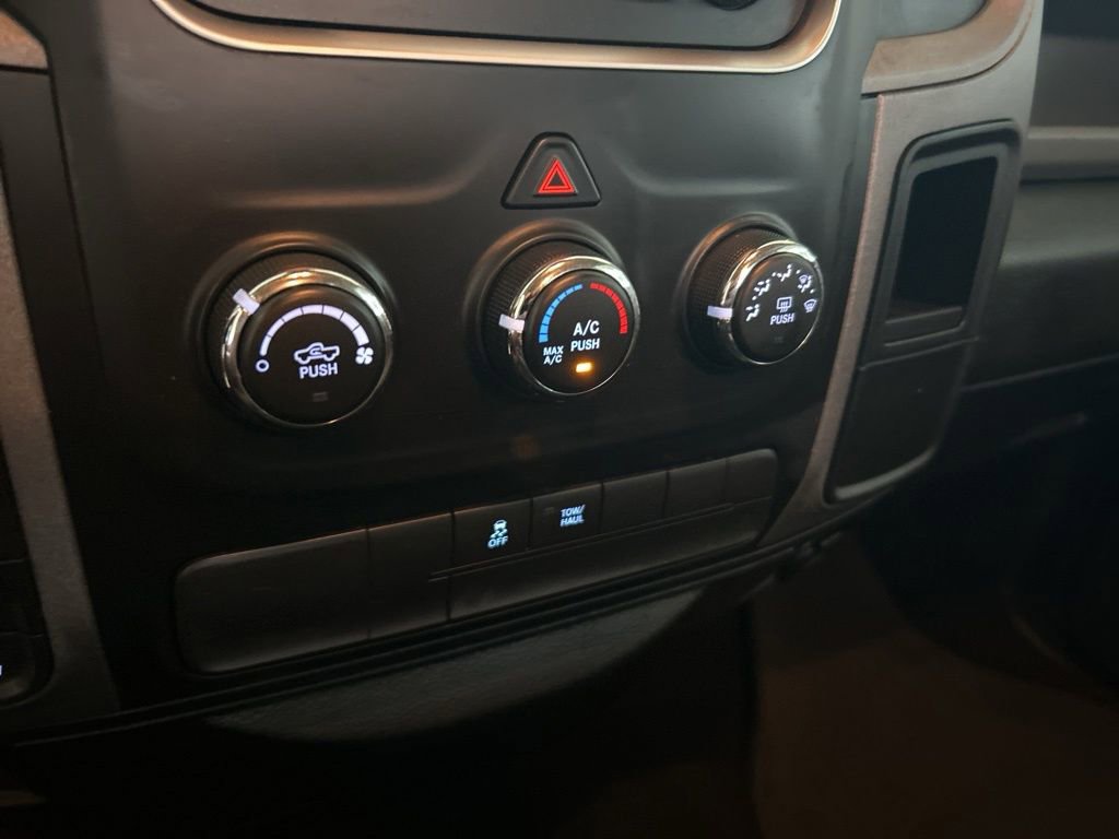 Used 2014 RAM 1500 Express image 35