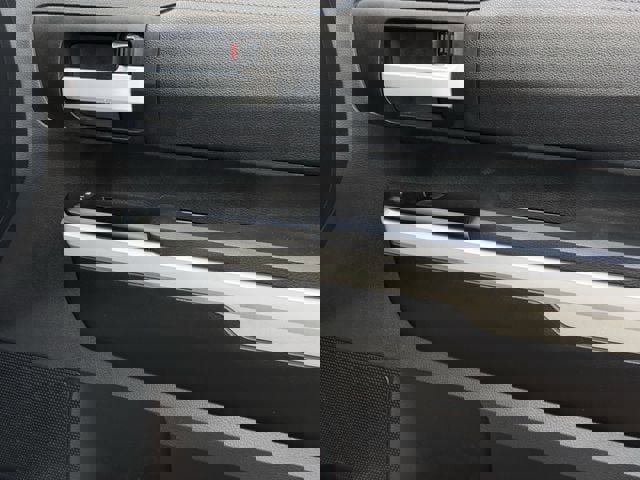 Used 2019 Toyota Tundra SR5 w/ SR5 Upgrade Package AWD/4WD image 30