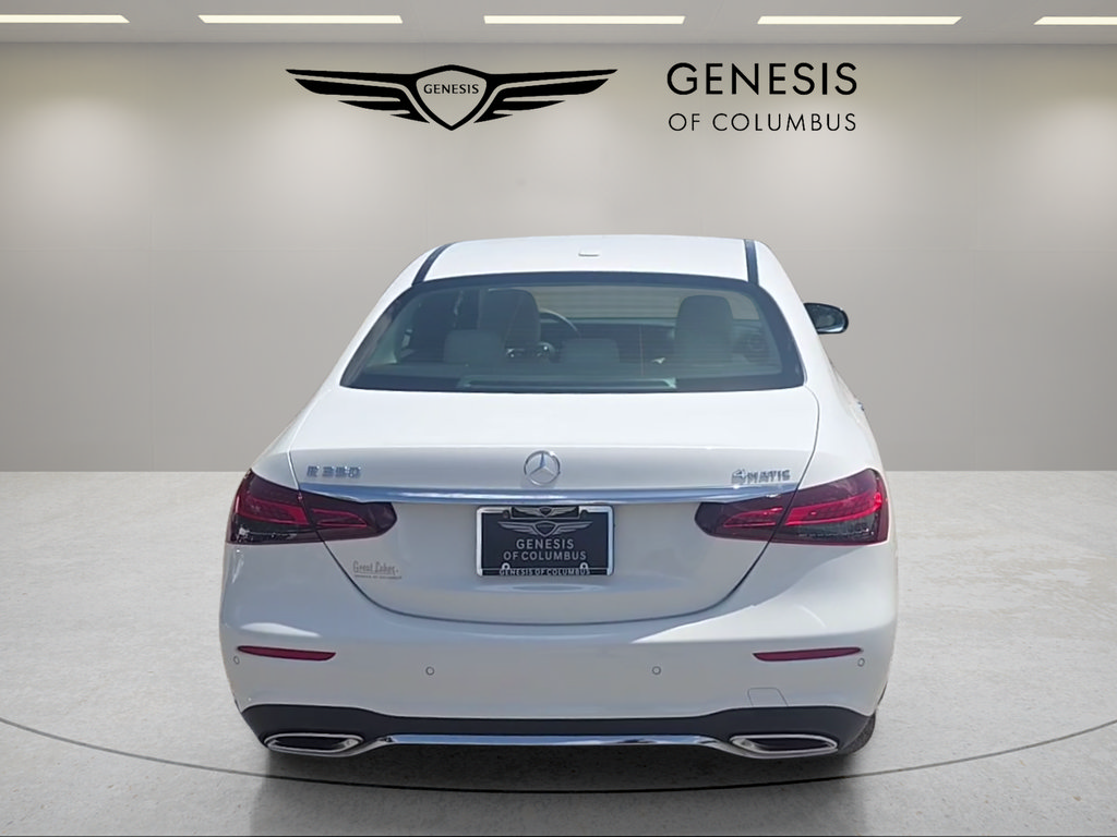 Used 2022 Mercedes-Benz E 350 4MATIC Sedan image 4