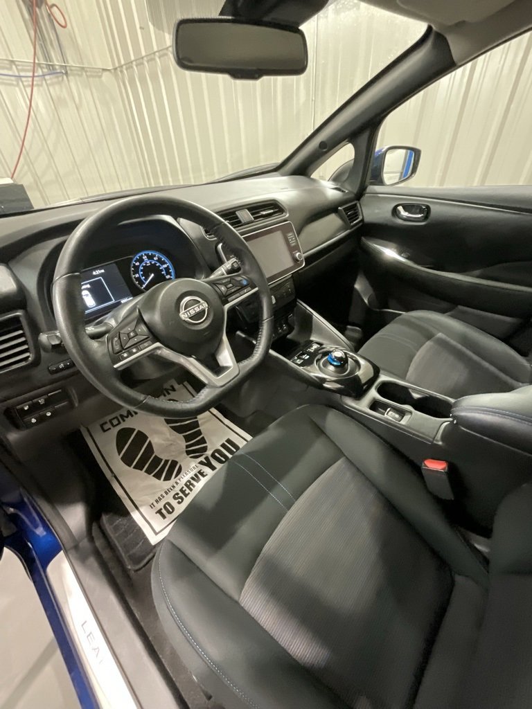 Used 2025 Nissan Leaf SV Plus image 9