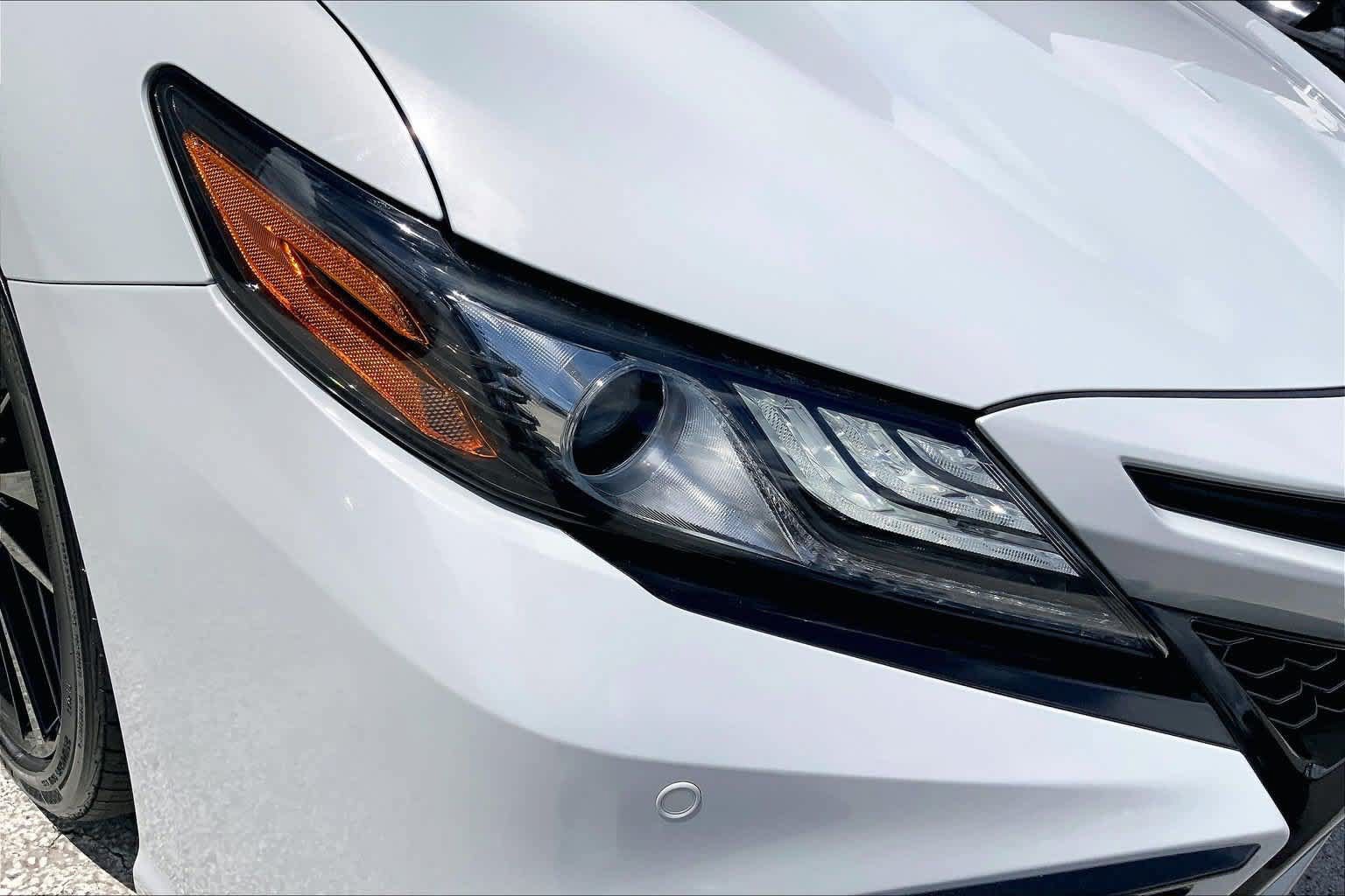 Used 2023 Toyota Camry XSE FWD image 31