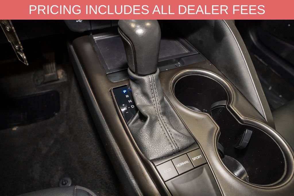 Used 2024 Toyota Camry SE FWD image 15