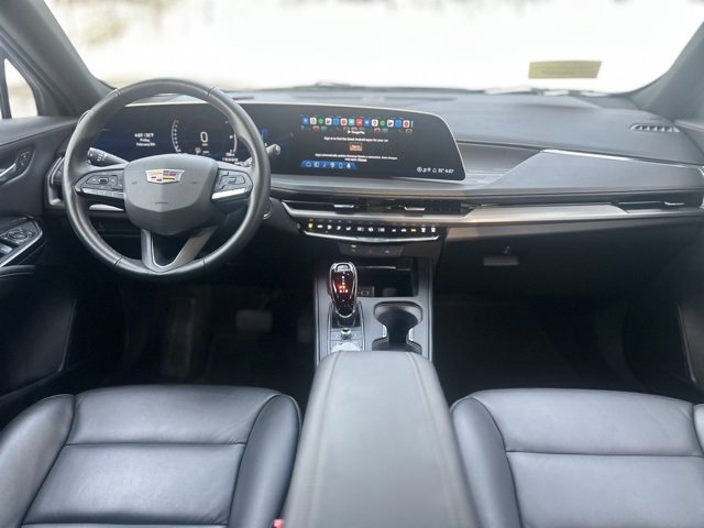 Used 2025 Cadillac XT4 Premium Luxury image 24
