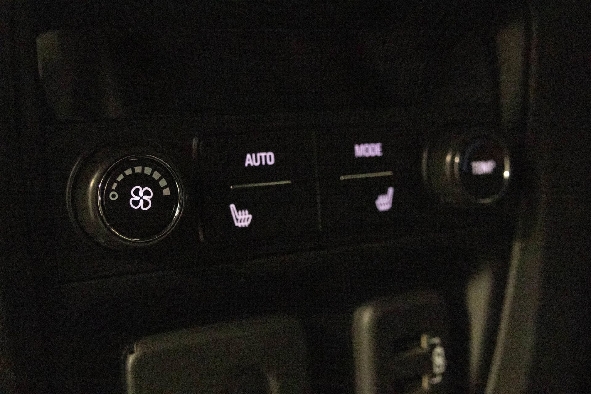 Certified 2023 Buick Enclave Avenir w/ Avenir Technology Package image 34