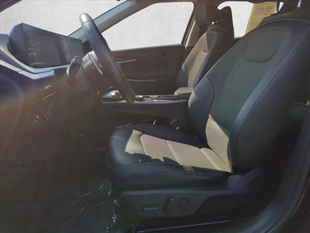 Used 2024 Kia EV6 Light RWD image 15