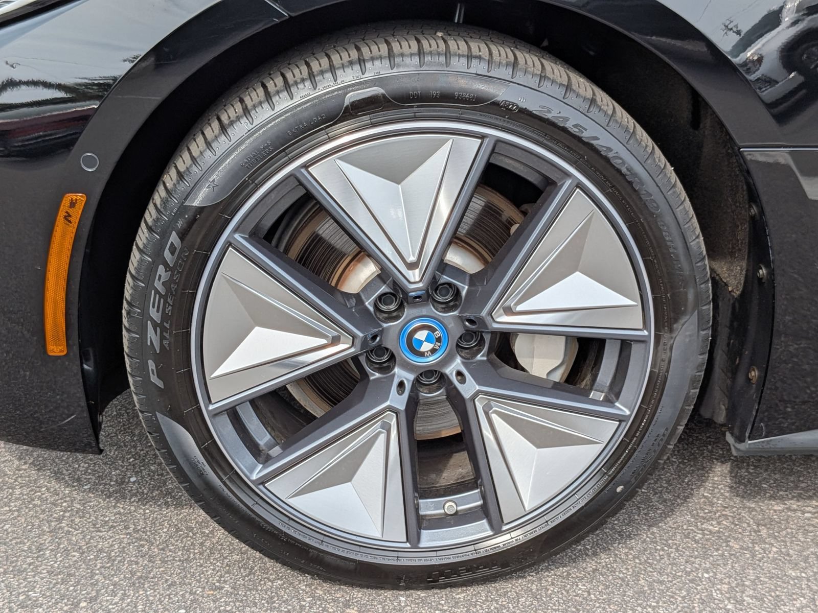 Used 2023 BMW i4 eDrive35 w/ Premium Package RWD image 10