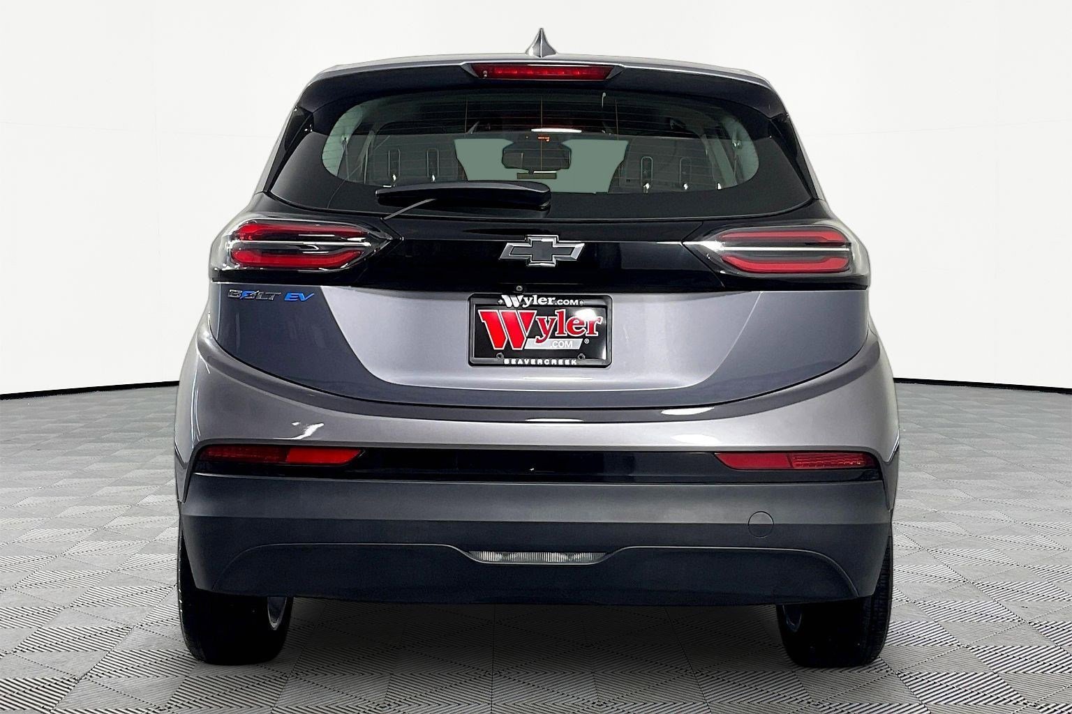 Used 2022 Chevrolet Bolt LT FWD image 5