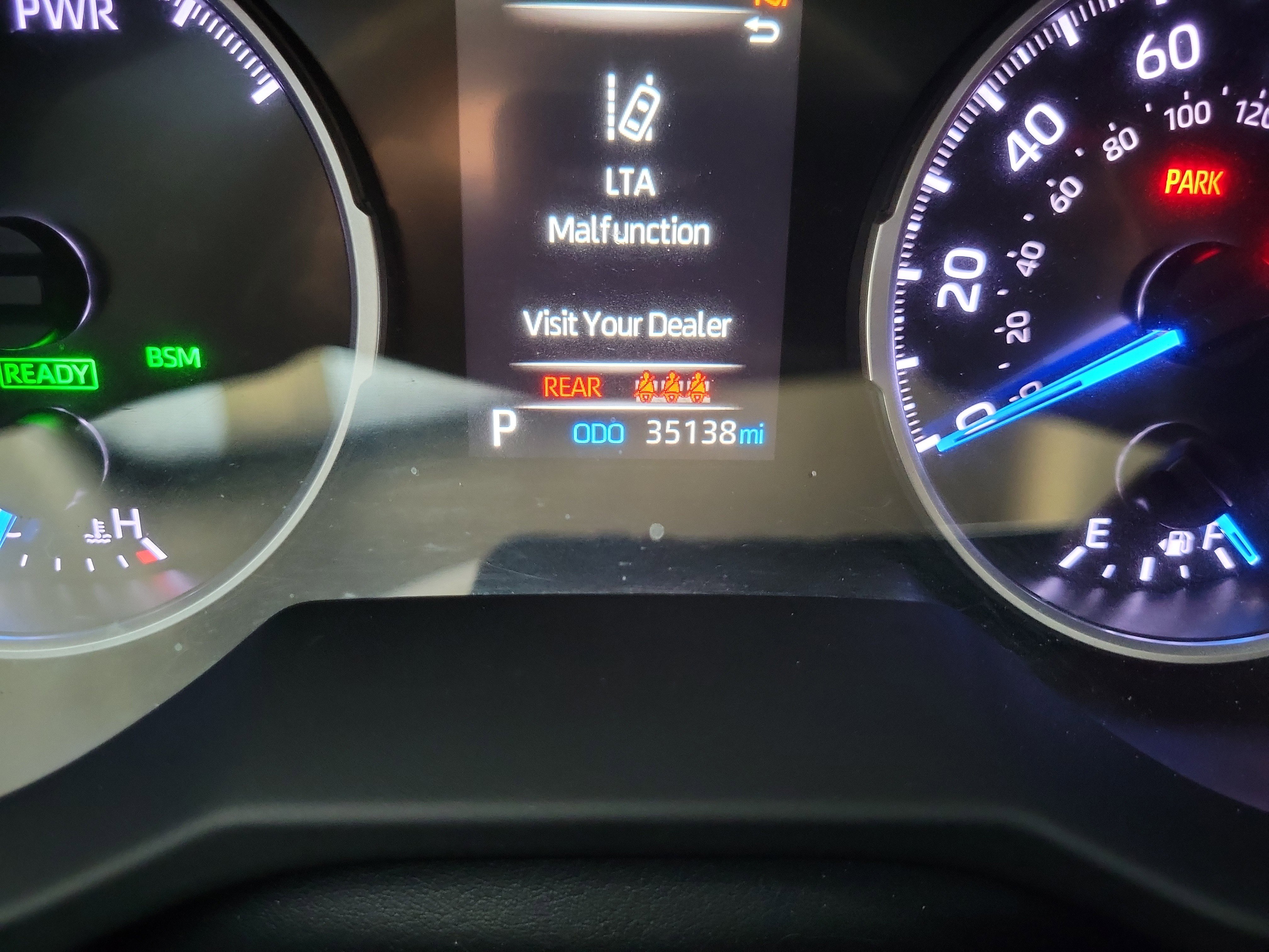 Used 2022 Toyota RAV4 XLE image 25