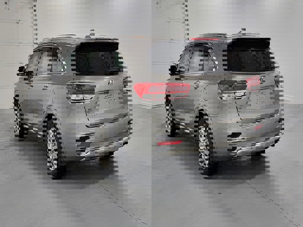 Used 2016 Kia Sorento SX image 7