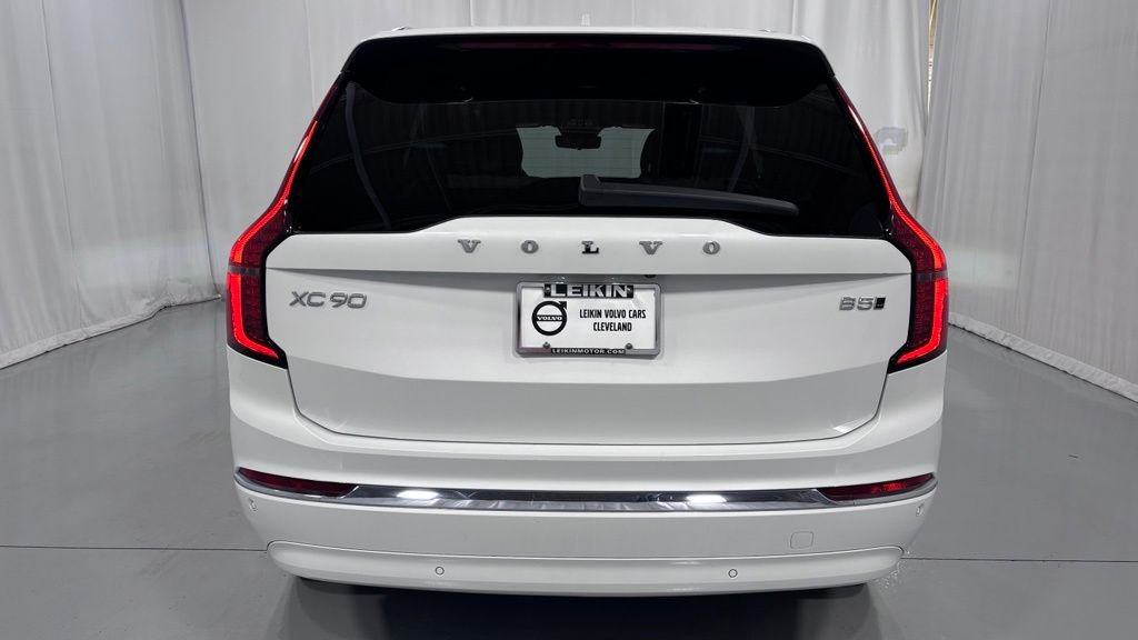 Certified 2025 Volvo XC90 B5 Core w/ Protection Package AWD/4WD image 7
