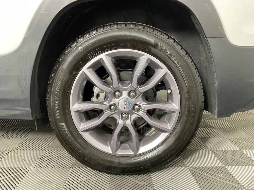 Used 2023 GMC Terrain SLT w/ Tech Package FWD image 10