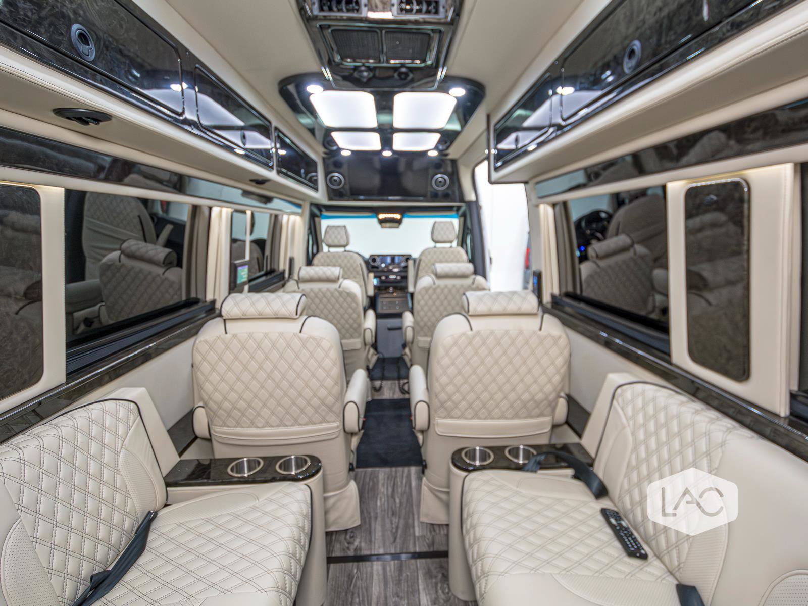 Used 2020 Mercedes-Benz Sprinter 3500 image 18