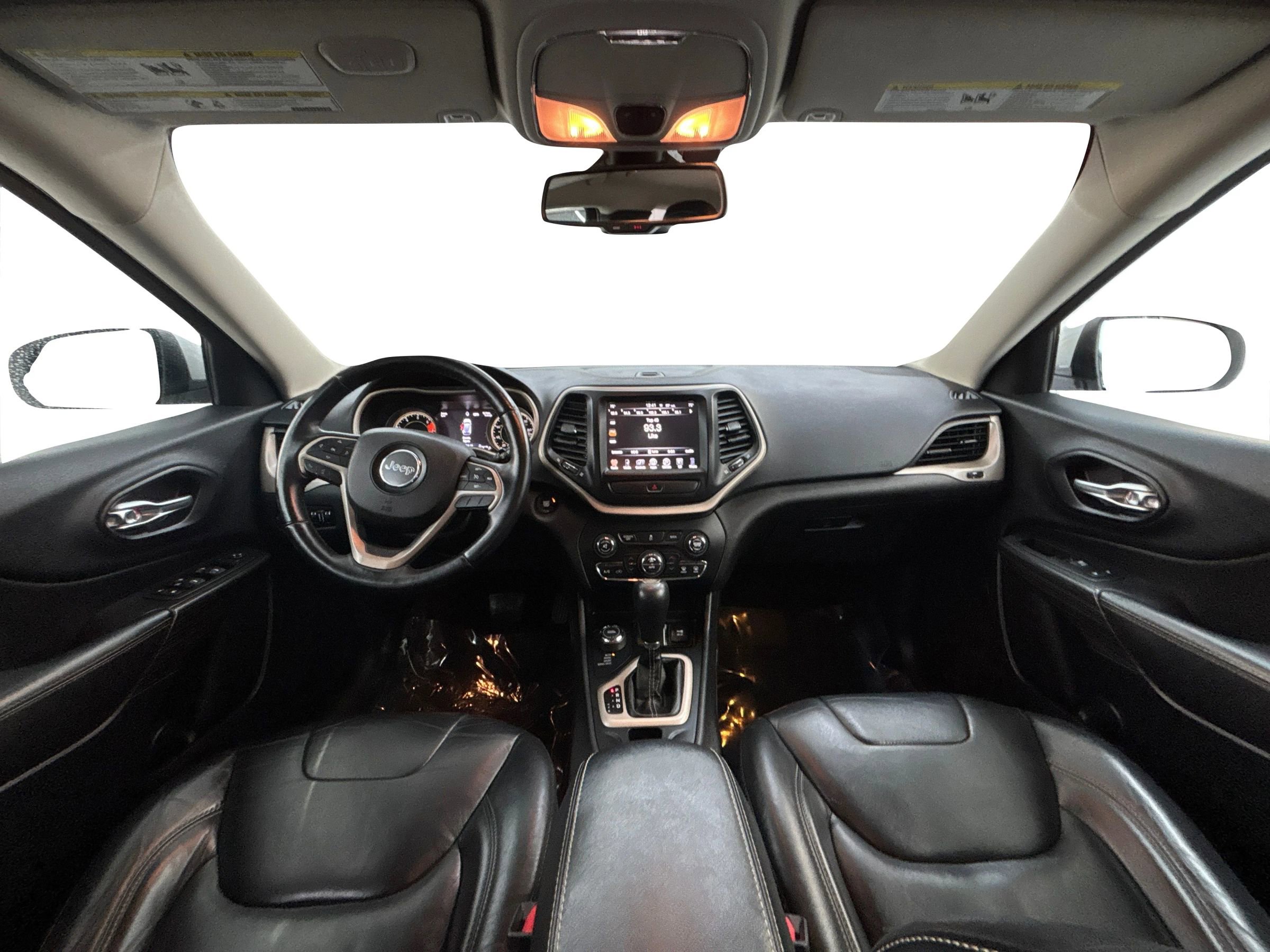 Used 2017 Jeep Cherokee Limited image 17